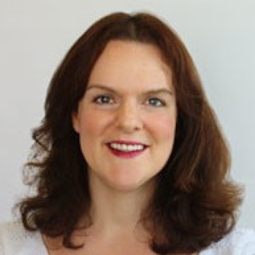 Jennifer Perillo headshot