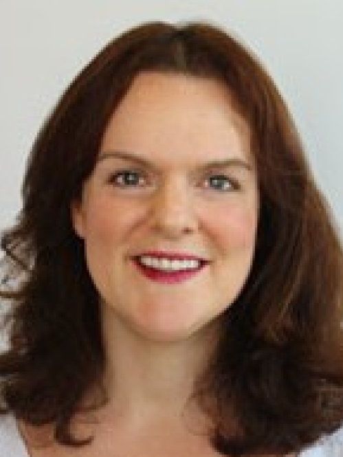 Jennifer Perillo headshot