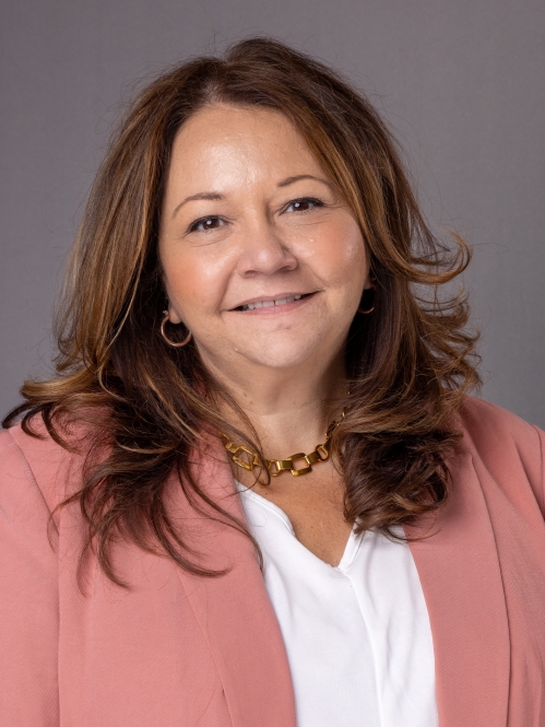 Theresa Comprelli McCutcheon headshot updated